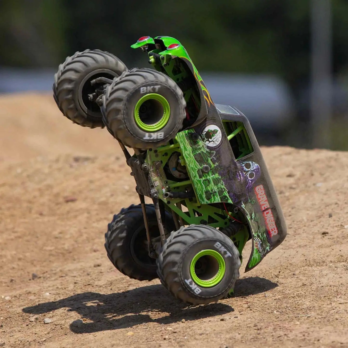 1/18 Scale 2S 4X4 RTR Brushed Mini Monster Truck with Battery & Charger Included Green